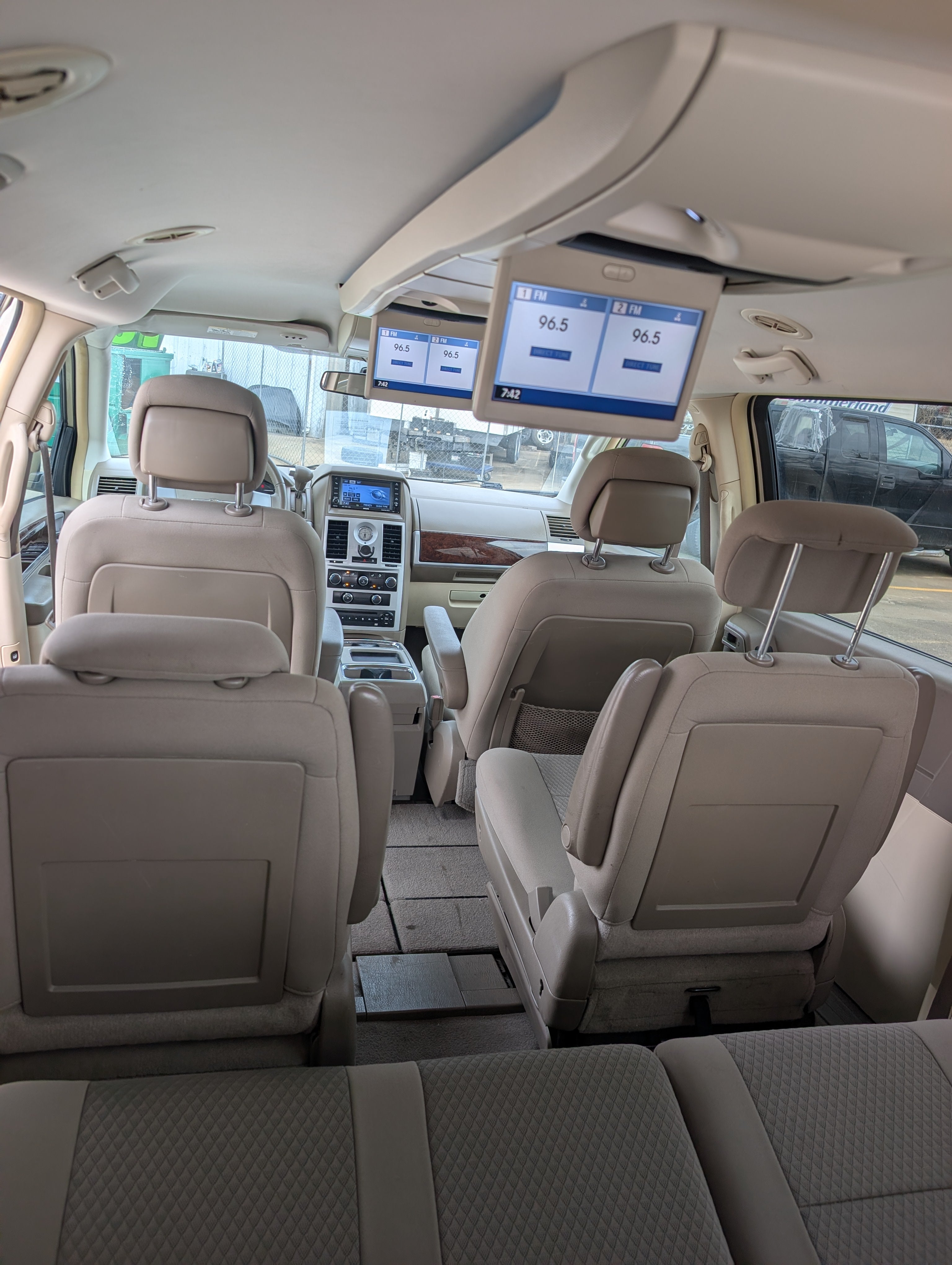 2010 Chrysler Town & Country