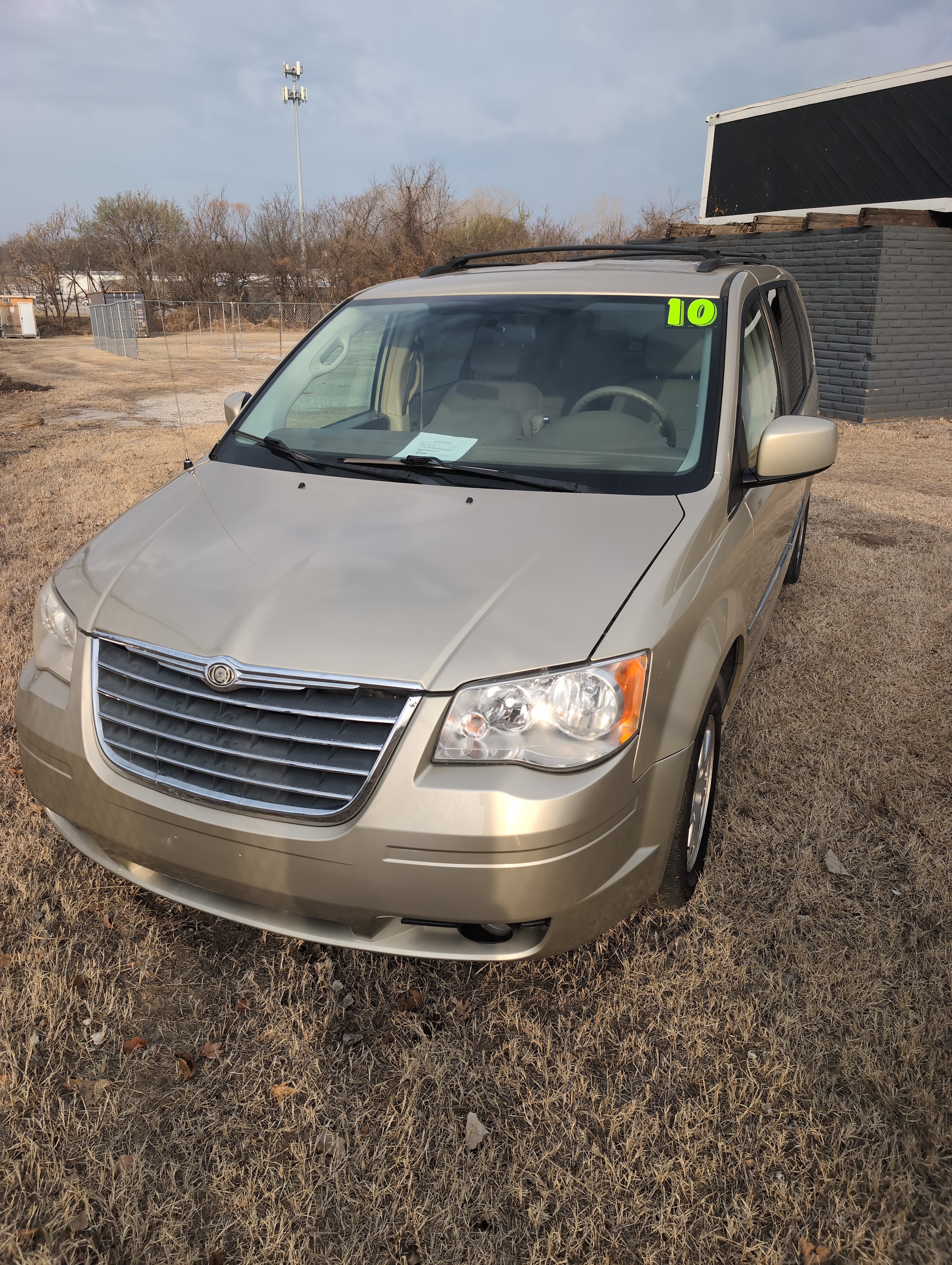 2010 Chrysler Town & Country